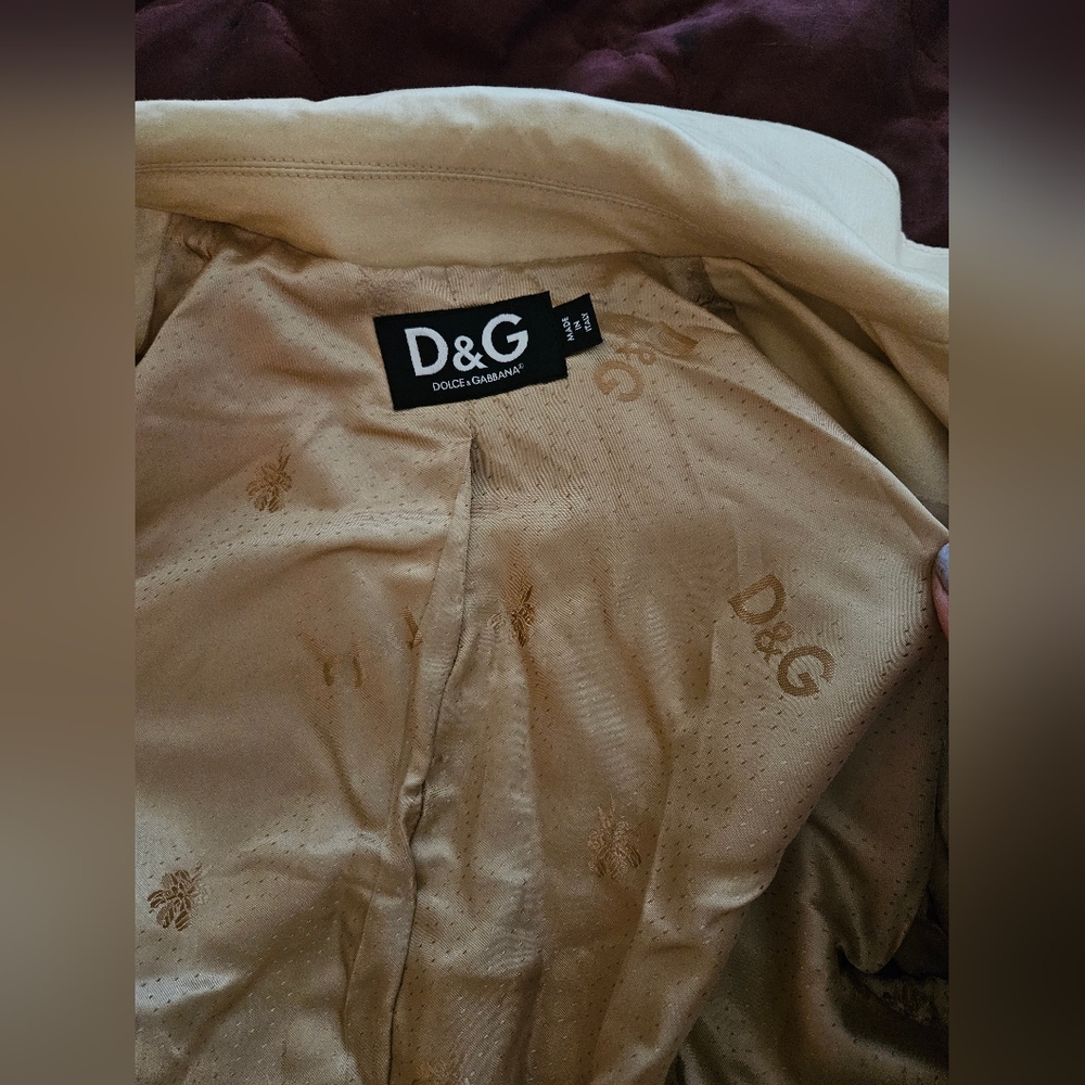 D&G Tan Trench Coat Timeless Elegance Jackey Sz Small - Picture 4 of 6